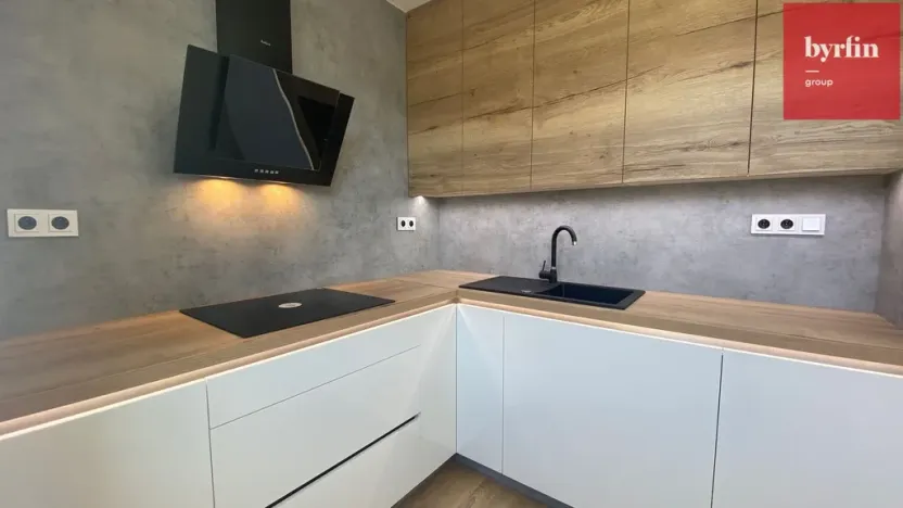 Pronájem bytu 2+kk, Ostrava, Maďarská, 54 m2