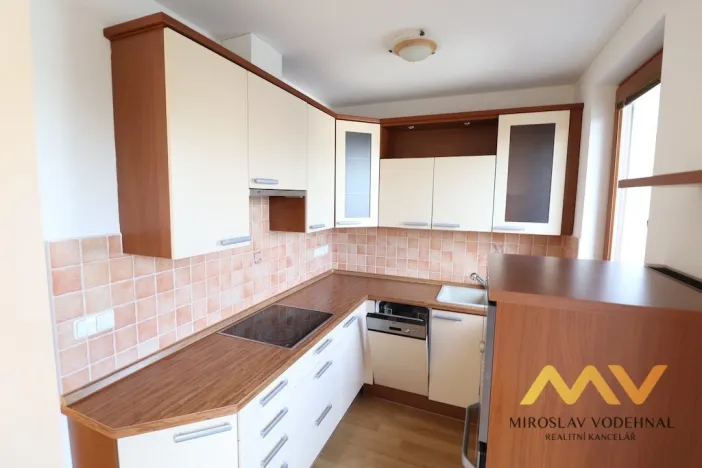 Pronájem bytu 2+kk, Hradec Králové - Nový Hradec Králové, Mrštíkova, 64 m2