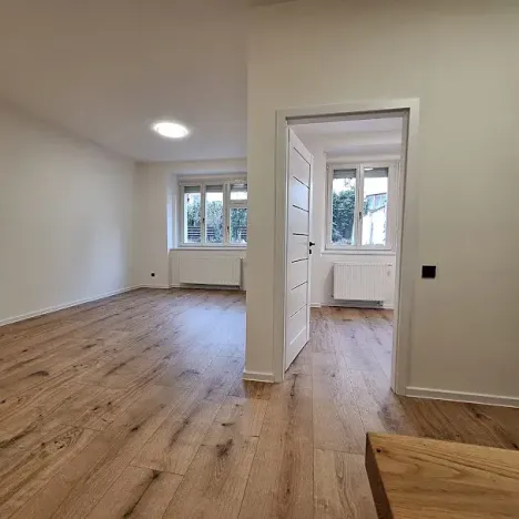 Pronájem bytu 2+kk, Praha - Vršovice, Rybalkova, 44 m2