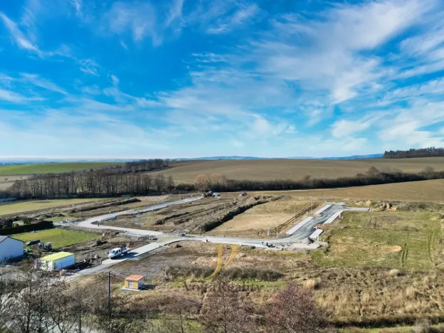 Prodej pozemku pro bydlení, Komárov, 736 m2