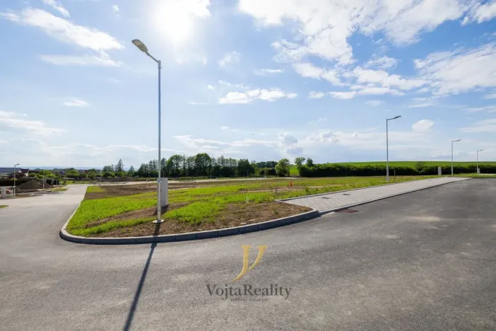 Prodej pozemku pro bydlení, Komárov, 752 m2