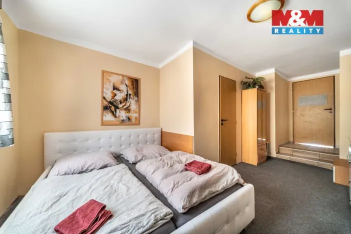 Pronájem restaurace, Domažlice - Dolejší Předměstí, Chrastavická, 300 m2