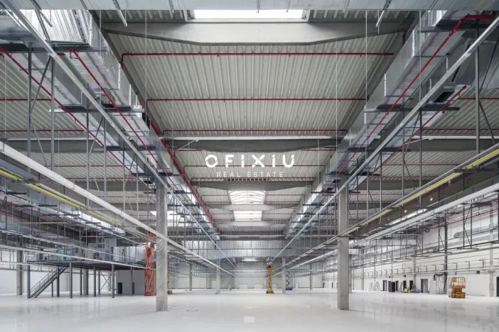 Pronájem skladu, Hustopeče, 8000 m2