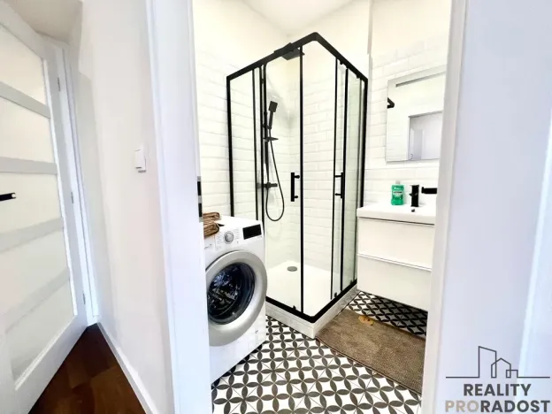 Pronájem bytu 2+kk, Praha, Na Jezerce, 40 m2