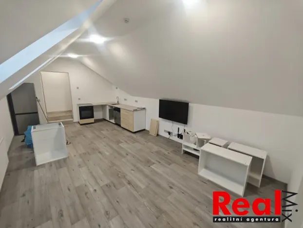 Pronájem bytu 4+kk, Krumvíř, 97 m2