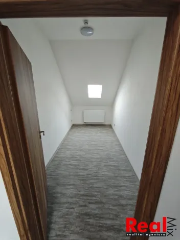 Pronájem bytu 4+kk, Krumvíř, 97 m2