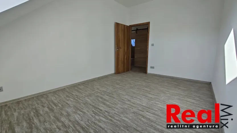 Pronájem bytu 4+kk, Krumvíř, 97 m2