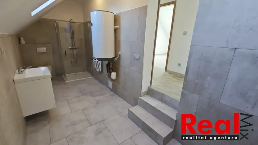 Pronájem bytu 4+kk, Krumvíř, 97 m2