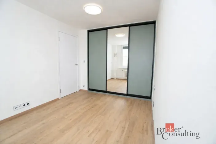 Pronájem bytu 2+kk, Praha - Kobylisy, Hlaváčova, 48 m2