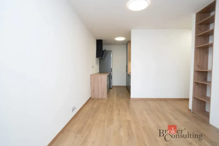 Pronájem bytu 2+kk, Praha - Kobylisy, Hlaváčova, 48 m2
