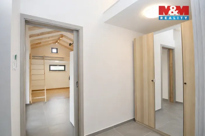 Pronájem chaty, Praha, Za Rokytkou, 35 m2