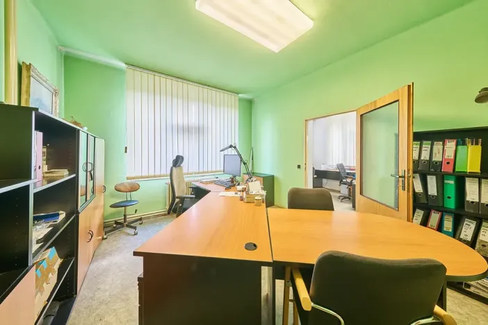 Prodej výrobních prostor, Seletice, 19535 m2