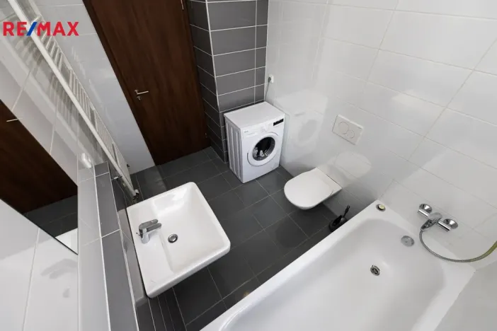 Pronájem bytu 1+kk, Praha - Stodůlky, Svitákova, 32 m2