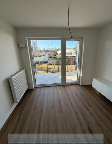Pronájem bytu 1+kk, Kladno, Ke křížku, 25 m2