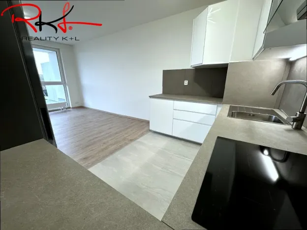 Pronájem bytu 2+kk, Praha, Stočesova, 91 m2