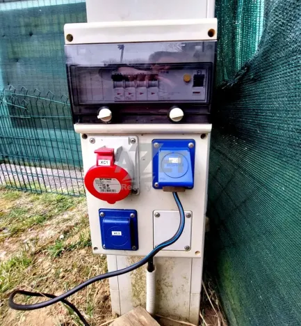 Prodej pozemku pro bydlení, Police, 1266 m2