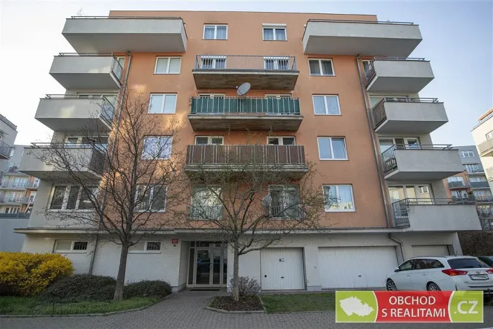 Pronájem bytu 2+kk, Praha, Janýrova, 57 m2