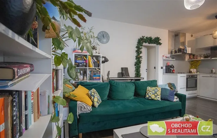 Pronájem bytu 2+kk, Praha, Janýrova, 57 m2