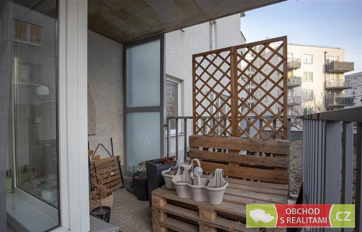 Pronájem bytu 2+kk, Praha, Janýrova, 57 m2