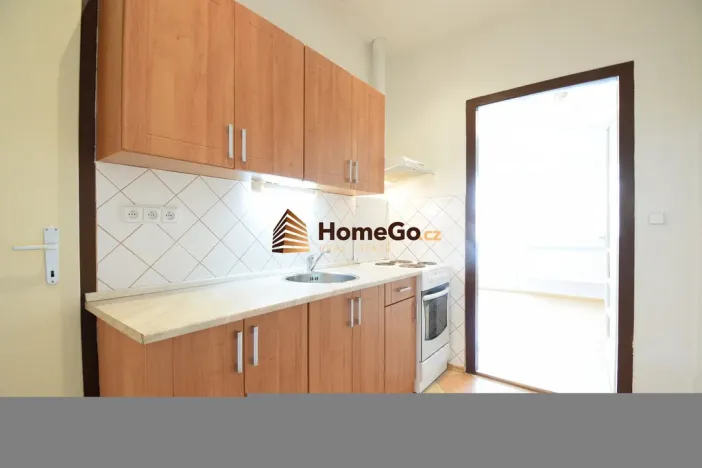 Pronájem bytu 1+kk, Praha - Nusle, Lounských, 50 m2