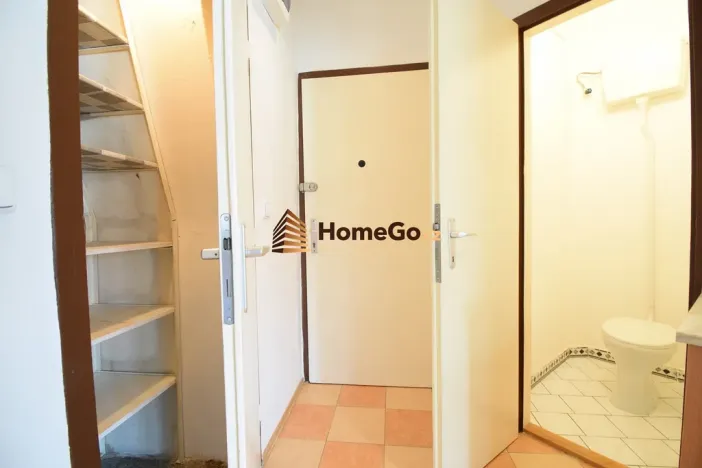 Pronájem bytu 1+kk, Praha - Nusle, Lounských, 50 m2