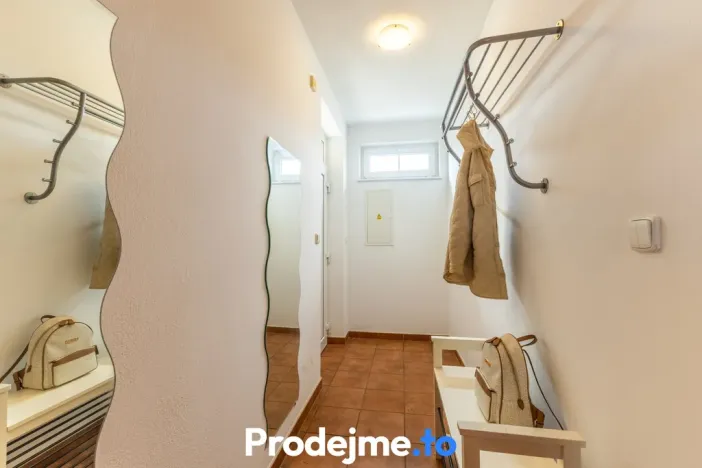 Prodej bytu 3+1, Znojmo, náměstí Svobody, 95 m2