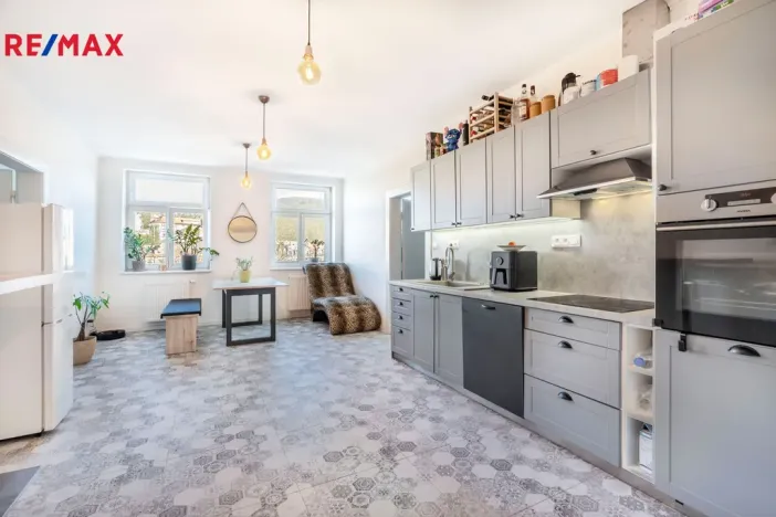 Prodej bytu 3+kk, Karlovy Vary, Bulharská, 94 m2