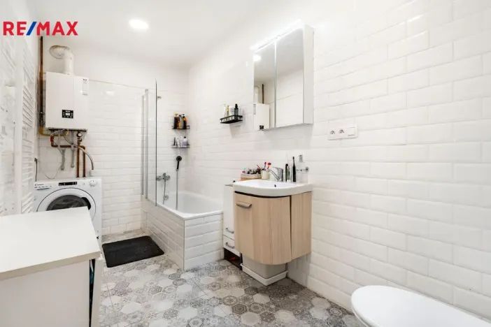 Prodej bytu 3+kk, Karlovy Vary, Bulharská, 94 m2