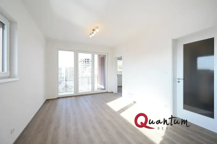 Pronájem bytu 2+kk, Praha - Vysočany, Poděbradská, 50 m2