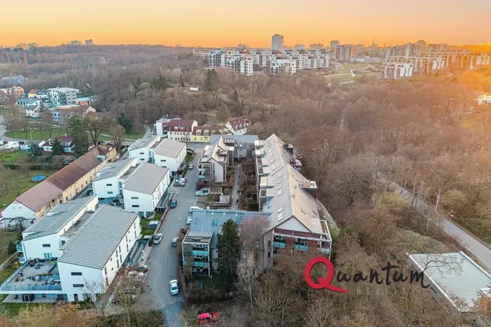 Prodej bytu 4+kk, Praha - Hrdlořezy, Mezilehlá, 96 m2