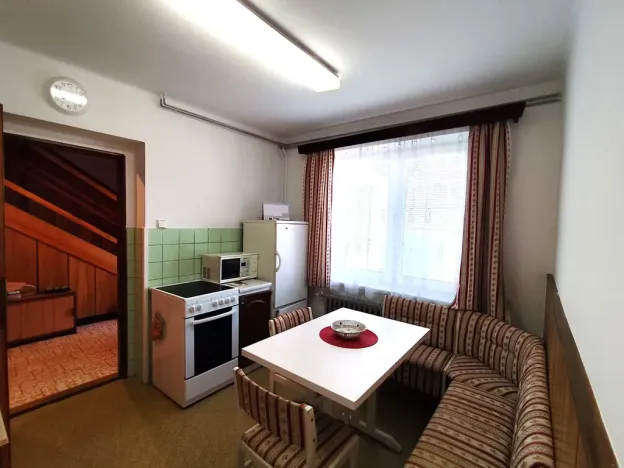 Prodej rodinného domu, Chrast, Chrašická, 250 m2