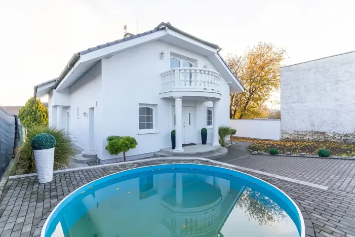 Prodej vily, Kostelec na Hané, 200 m2