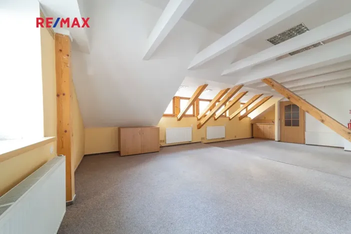 Prodej kanceláře, Šumperk, nám. Míru, 200 m2