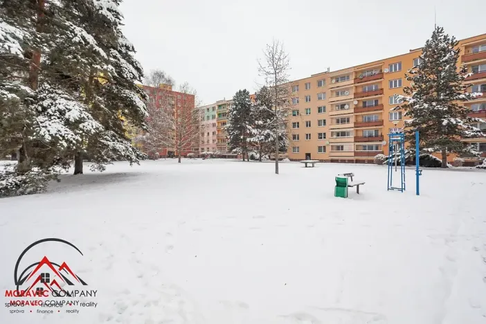 Pronájem bytu 2+kk, Krnov, SPC F, 61 m2