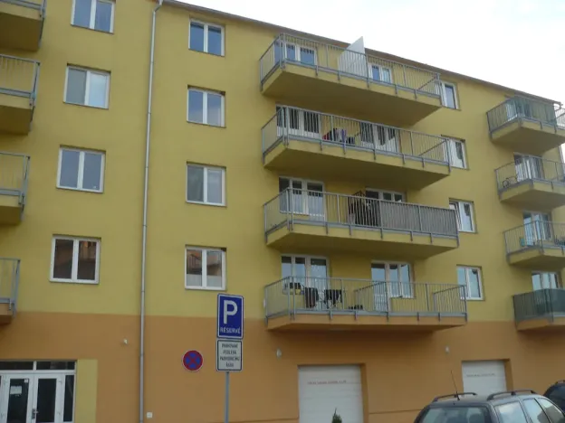 Pronájem ostatní, Klecany, V Honech