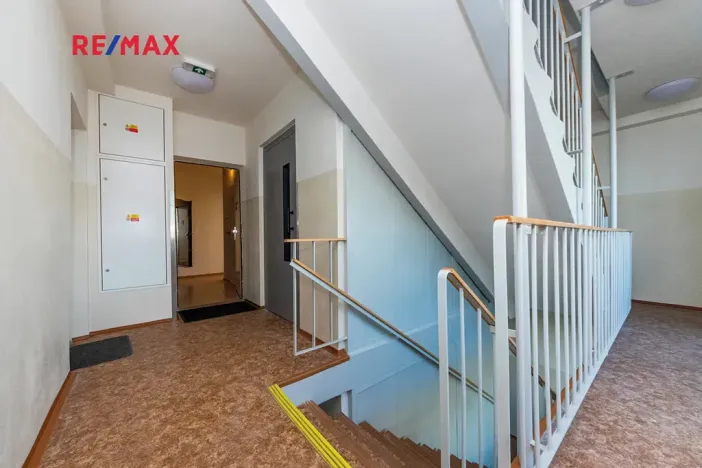 Prodej bytu 1+kk, Praha - Prosek, Vysočanská, 37 m2