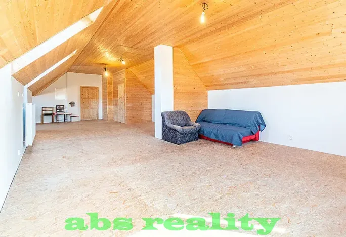 Prodej rodinného domu, Kostomlátky, 220 m2