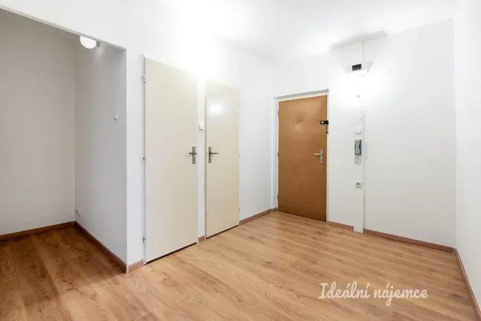 Pronájem bytu 2+1, Praha - Háje, Starobylá, 60 m2