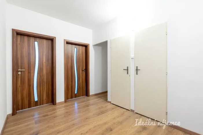 Pronájem bytu 2+1, Praha - Háje, Starobylá, 60 m2