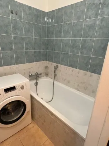 Pronájem bytu 1+kk, Praha - Michle, V dolině, 21 m2