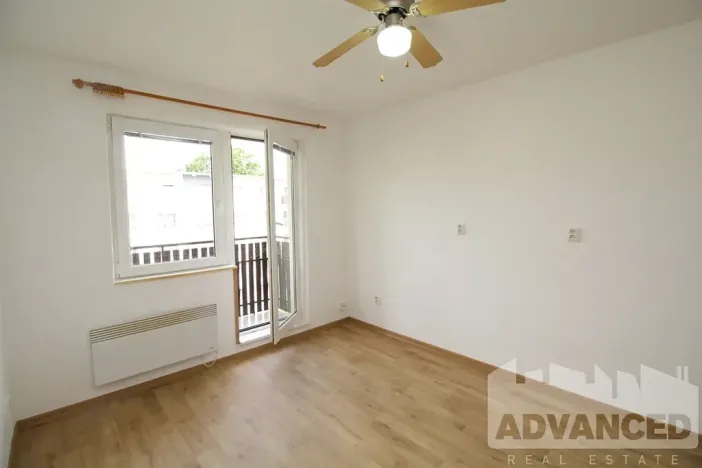 Pronájem bytu 2+1, Milovice, Spojovací, 42 m2