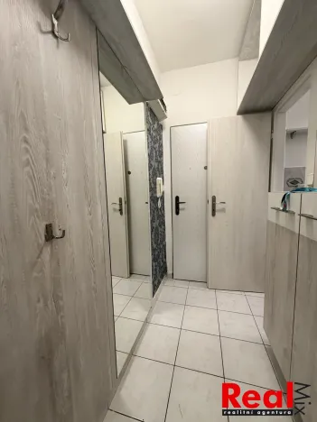 Pronájem bytu 1+1, Hrušovany u Brna, Žižkova, 31 m2