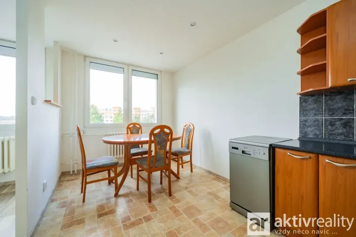 Pronájem bytu 3+1, Neratovice, Dr. E. Beneše, 68 m2