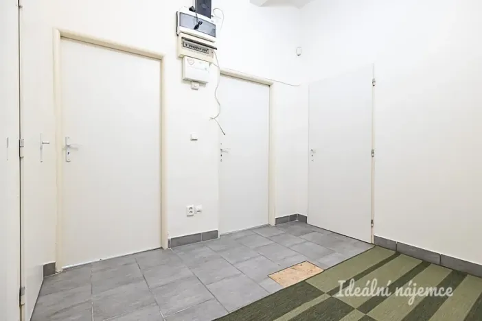 Pronájem bytu 2+kk, Praha - Smíchov, Svornosti, 47 m2
