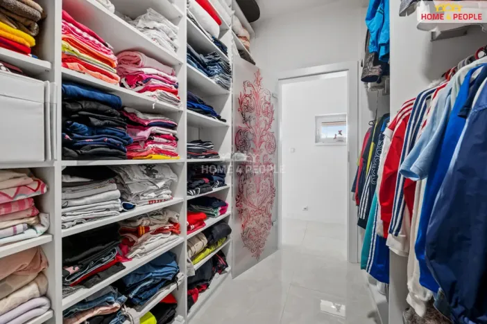 Prodej komerční nemovitosti, Rostoklaty - Nová Ves II, 166 m2