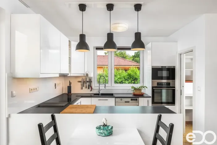 Pronájem rodinného domu, Skorkov - Otradovice, 140 m2