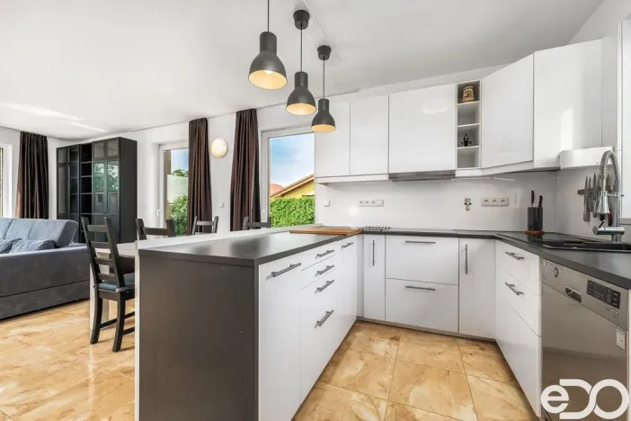 Pronájem rodinného domu, Skorkov - Otradovice, 140 m2