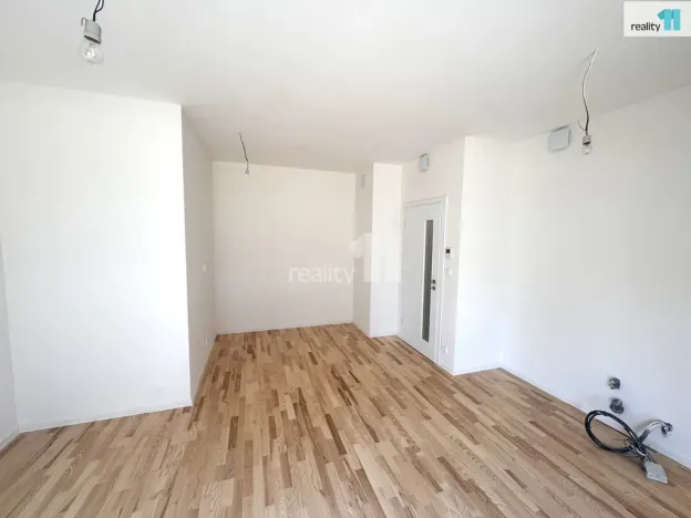 Pronájem bytu 1+kk, Dobřichovice, Pražská, 32 m2