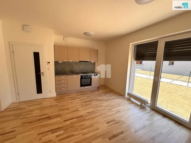 Pronájem bytu 1+kk, Dobřichovice, Pražská, 32 m2