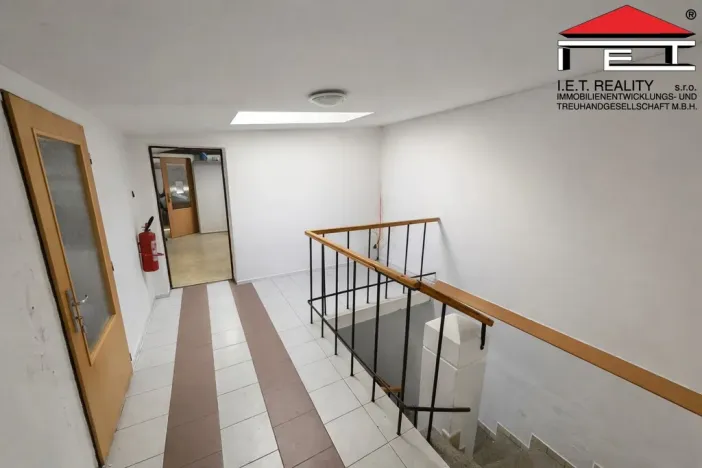 Prodej skladu, Ostrava, Nádražní, 1031 m2